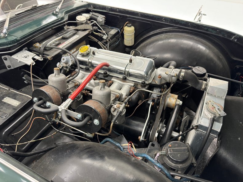 Triumph-Tr4-1964-British-Racing-Green-Black-31