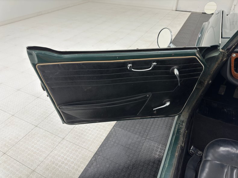 Triumph-Tr4-1964-British-Racing-Green-Black-34
