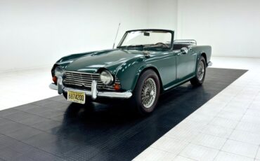 Triumph-Tr4-1964-British-Racing-Green-Black