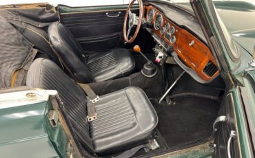 Triumph-Tr4-1964-British-Racing-Green-Black-40