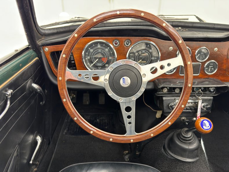 Triumph-Tr4-1964-British-Racing-Green-Black-42