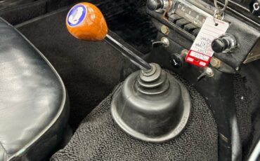 Triumph-Tr4-1964-British-Racing-Green-Black-47