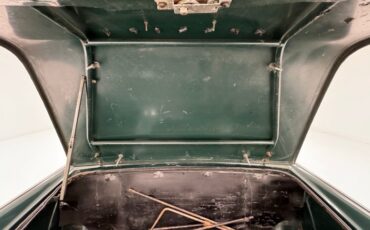 Triumph-Tr4-1964-British-Racing-Green-Black-8