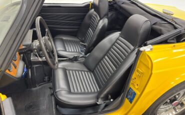 Triumph-Tr6-1972-Jasmine-Yellow-Black-35