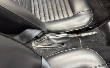 Triumph-Tr6-1972-Jasmine-Yellow-Black-45