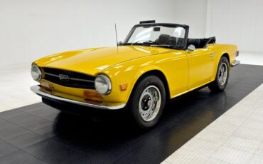 Triumph-Tr6-1972-Jasmine-Yellow-Black-8