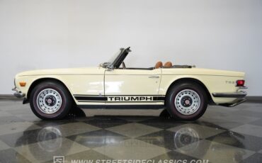Triumph-Tr6-1972-Yellow-Brown-1
