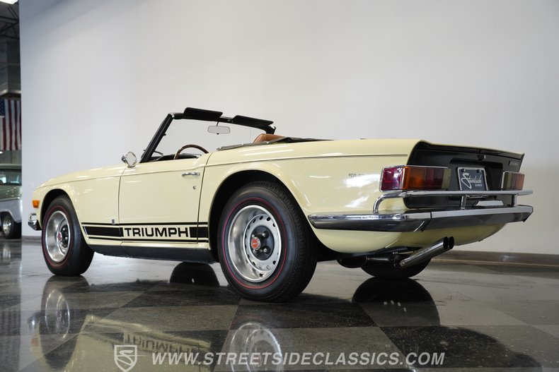 Triumph-Tr6-1972-Yellow-Brown-13