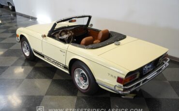 Triumph-Tr6-1972-Yellow-Brown-16