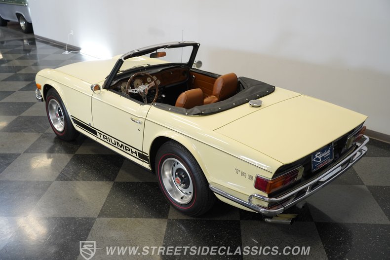 Triumph-Tr6-1972-Yellow-Brown-16