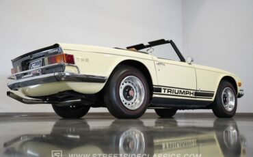Triumph-Tr6-1972-Yellow-Brown-17