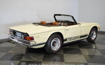 Triumph-Tr6-1972-Yellow-Brown-18