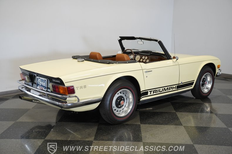 Triumph-Tr6-1972-Yellow-Brown-18