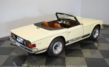 Triumph-Tr6-1972-Yellow-Brown-19