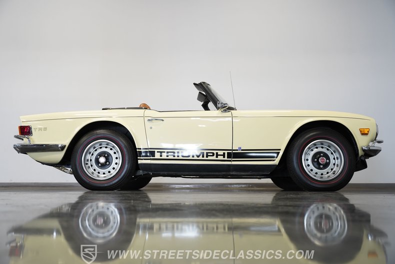 Triumph-Tr6-1972-Yellow-Brown-20