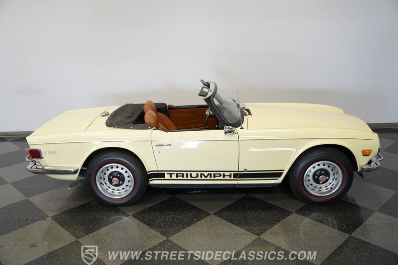 Triumph-Tr6-1972-Yellow-Brown-22