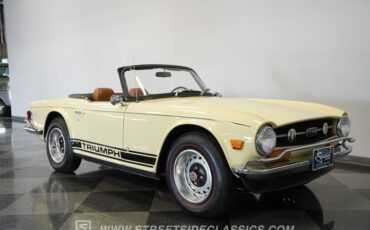 Triumph-Tr6-1972-Yellow-Brown-24
