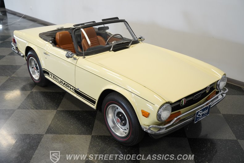 Triumph-Tr6-1972-Yellow-Brown-25
