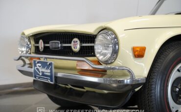 Triumph-Tr6-1972-Yellow-Brown-27