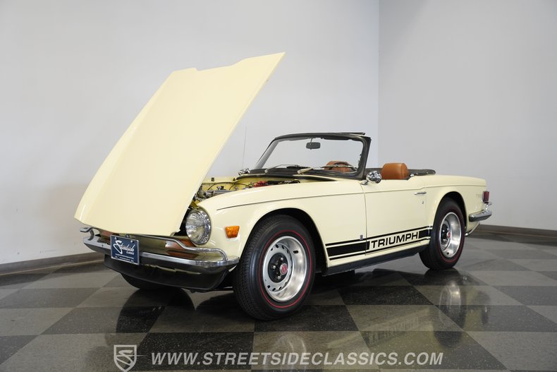 Triumph-Tr6-1972-Yellow-Brown-35