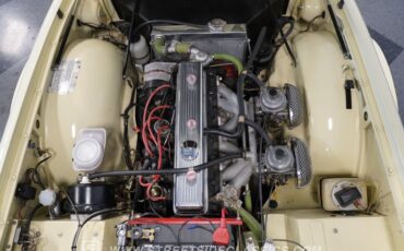 Triumph-Tr6-1972-Yellow-Brown-37