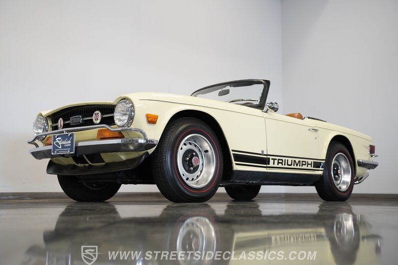 Triumph-Tr6-1972-Yellow-Brown-4