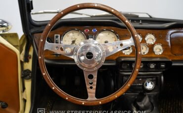 Triumph-Tr6-1972-Yellow-Brown-43