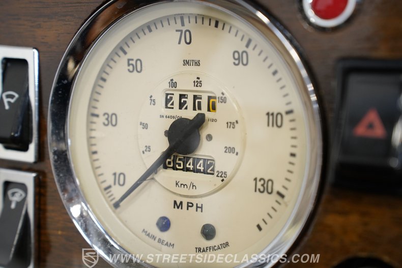 Triumph-Tr6-1972-Yellow-Brown-46