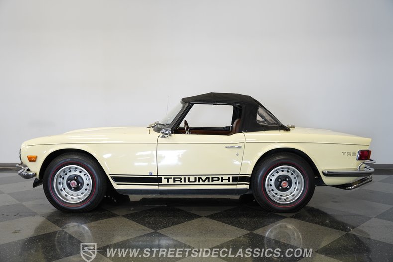 Triumph-Tr6-1972-Yellow-Brown-6