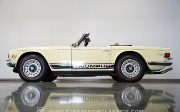 Triumph-Tr6-1972-Yellow-Brown-8