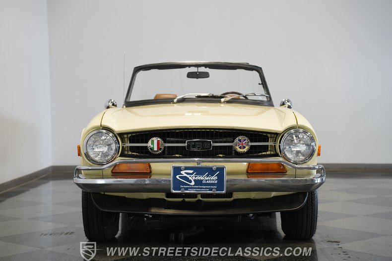 Triumph-Tr6-1972-Yellow-Brown-9
