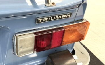 Triumph-Tr6-1974-French-Blue-Black-1