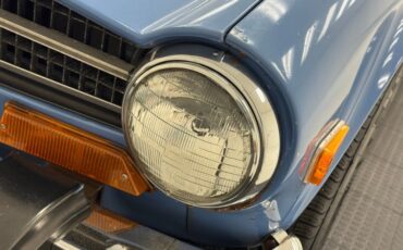 Triumph-Tr6-1974-French-Blue-Black-12