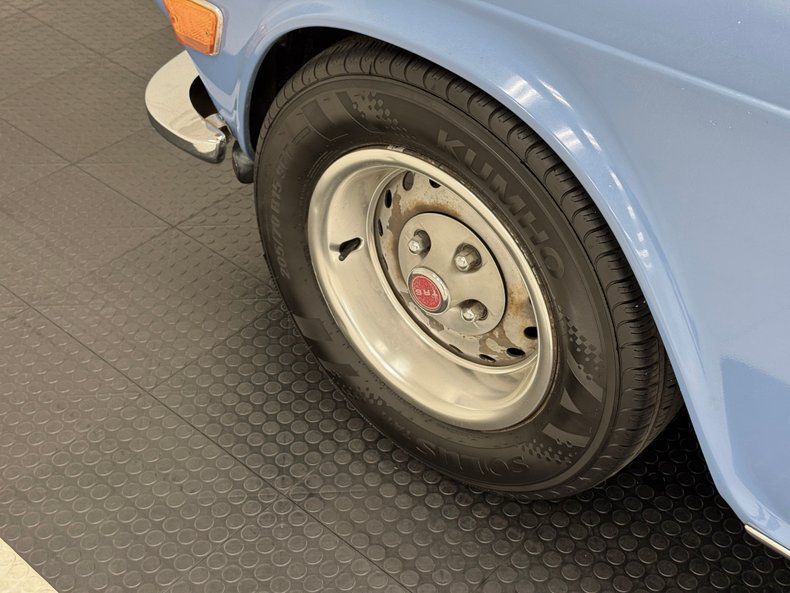 Triumph-Tr6-1974-French-Blue-Black-13