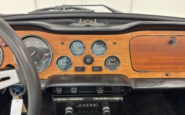 Triumph-Tr6-1974-French-Blue-Black-22