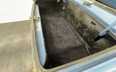 Triumph-Tr6-1974-French-Blue-Black-42