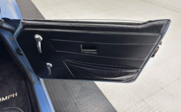 Triumph-Tr6-1974-French-Blue-Black-44