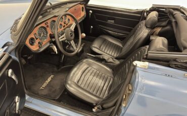 Triumph-Tr6-1974-French-Blue-Black-46