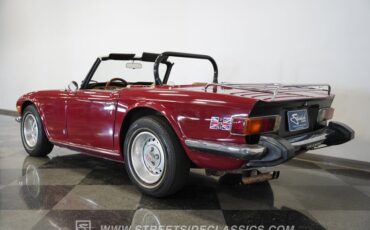 Triumph-Tr6-1976-Red-Brown-18