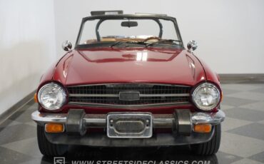 Triumph-Tr6-1976-Red-Brown-25