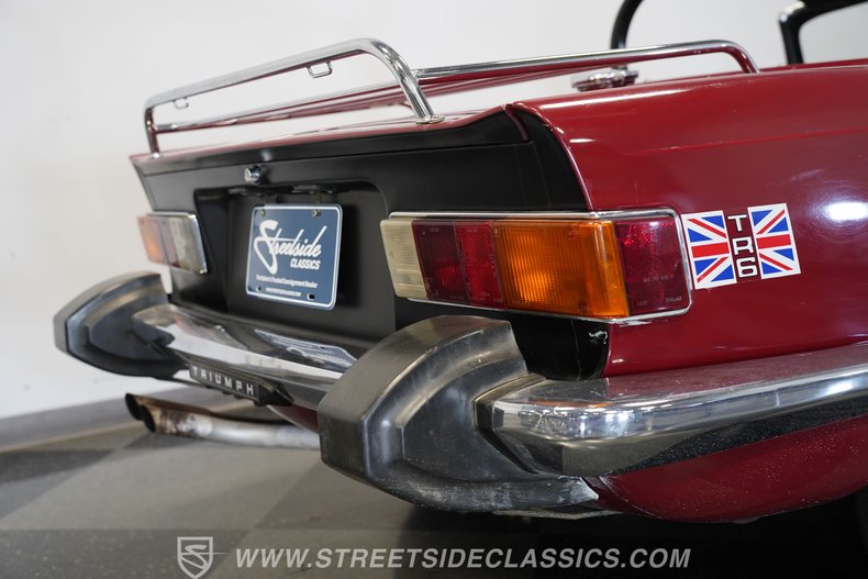 Triumph-Tr6-1976-Red-Brown-32