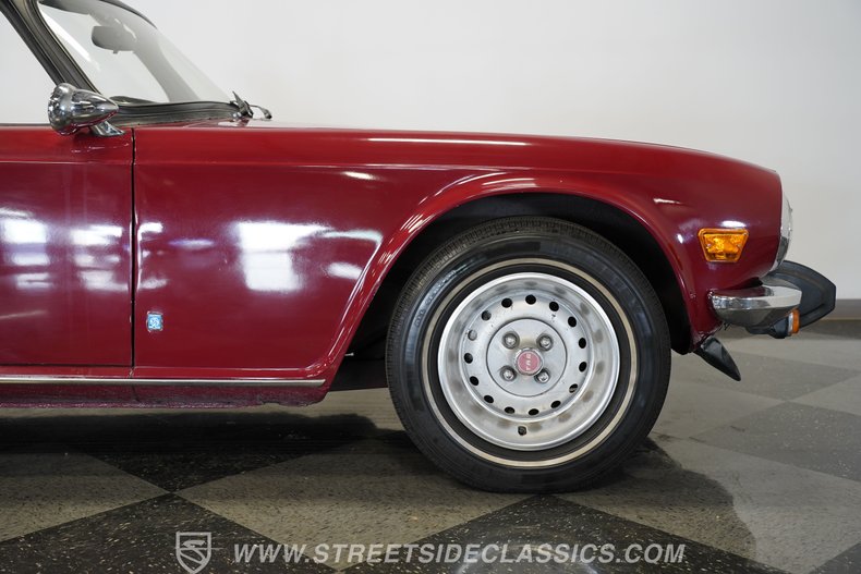 Triumph-Tr6-1976-Red-Brown-34