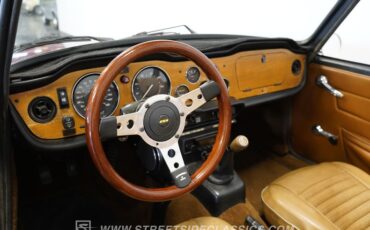 Triumph-Tr6-1976-Red-Brown-38