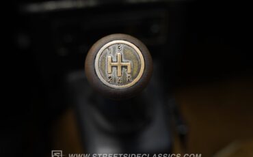 Triumph-Tr6-1976-Red-Brown-45