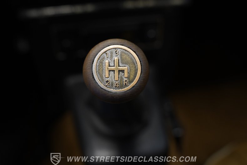 Triumph-Tr6-1976-Red-Brown-45