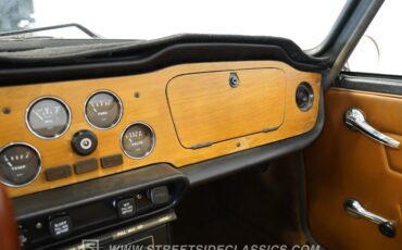 Triumph-Tr6-1976-Red-Brown-46