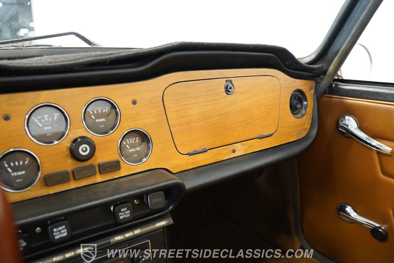 Triumph-Tr6-1976-Red-Brown-46