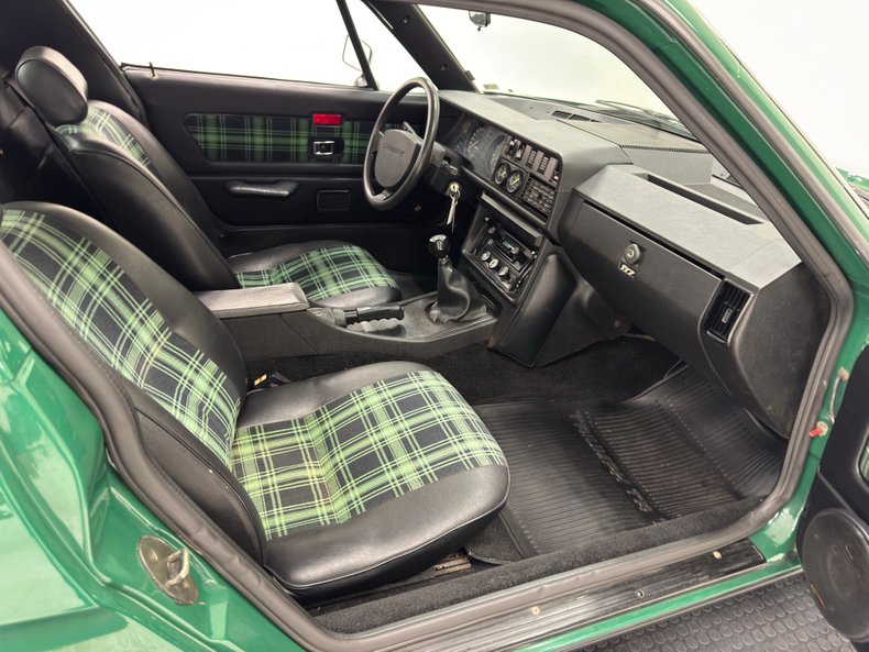 Triumph-Tr7-1976-British-Racing-Green-Black-19