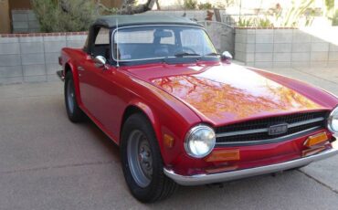 Triumph-tr6-1973-4