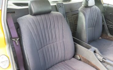 Triumph-tr7-1976-yellow-12